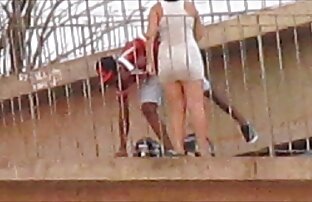 XXX سکس برای تاکسی می سكسي نيج لبناني پردازد.