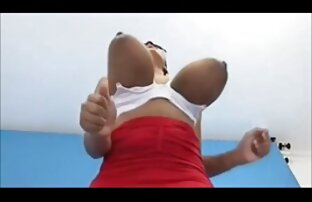 XXX خروس سكسي رومانسي لبناني بزرگ در مهبل دختر کوچک.
