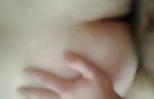 XXX چک سكسي نبناني خوشحال چک برای دوست پسر جوانش در خیابان خروس می خورد