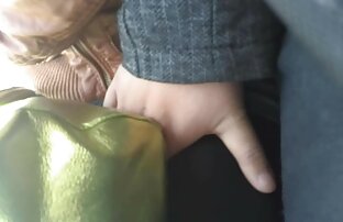 XXX نگهبان دفتر با سبزه در زیرزمین سكسي لبناني رومانسي دعوا می کند.