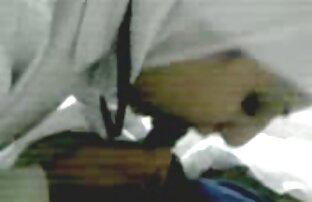 XXX گوزهای نارس یک مقطع سكسي لبناني زن چاق است.