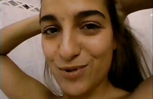 XXX دختر سكسي ليناني لزبین هیجان زده استمناء.