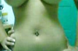 XXX شاخه های جوان رقص مقطع سكسي لبناني برهنه روی تخت در ضبط های خصوصی نوار